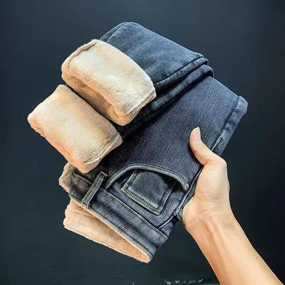 CALÇA JEANS PELUCIADA COM ELASTANO