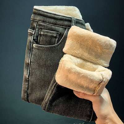 CALÇA JEANS PELUCIADA COM ELASTANO